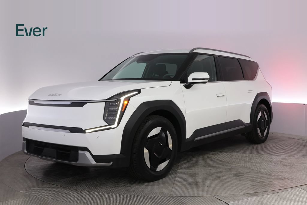 Used 2024 Kia EV9 Wind AWD/4WD image 2