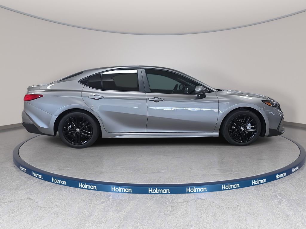 Used 2026 Toyota Camry SE image 6