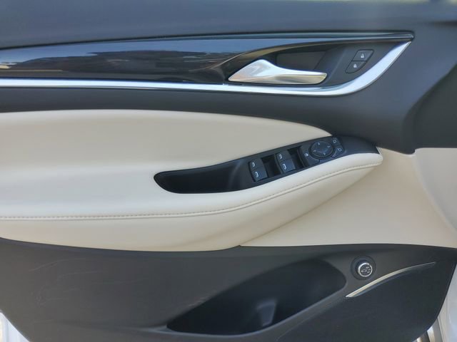 Certified 2024 Buick Enclave Essence w/ Technology Package image 18