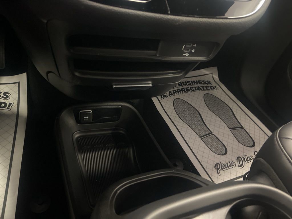 New 2026 Chrysler Pacifica Select w/ S Appearance Package image 35