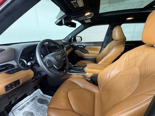 Used 2021 Toyota Highlander Platinum image 5