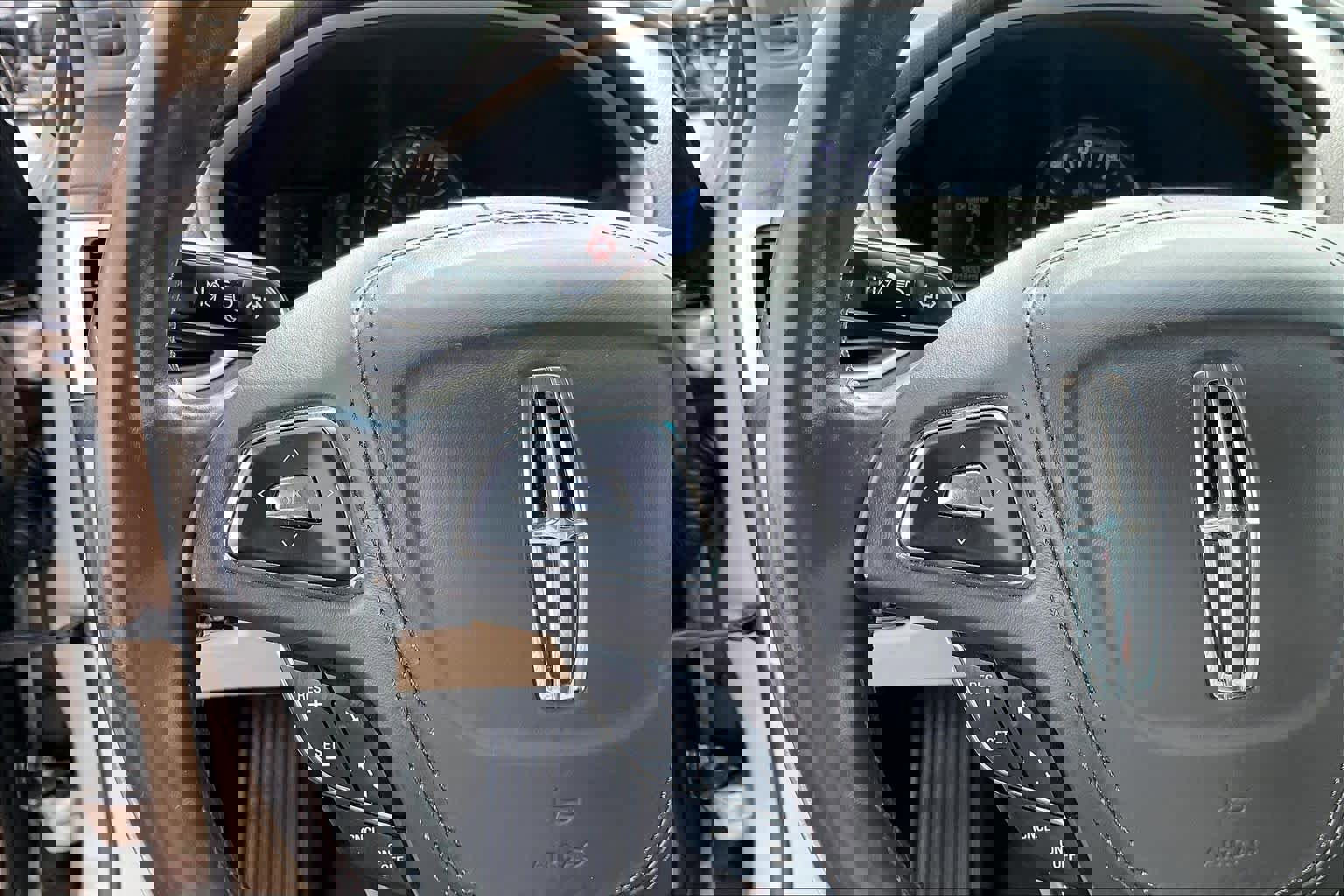 Used 2020 Lincoln MKZ Reserve w/ Elements Package image 22