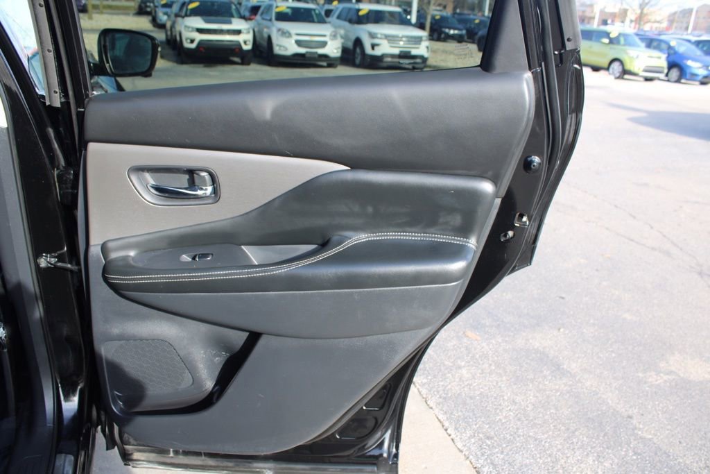 Used 2020 Nissan Murano SL w/ Moonroof Package image 25