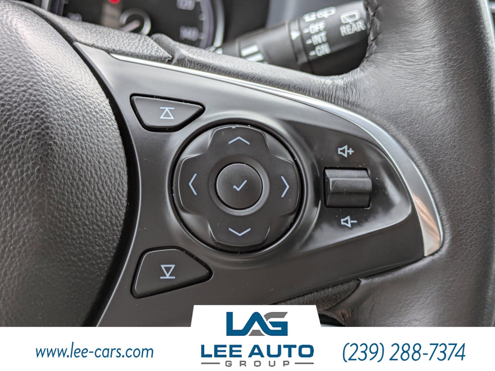 Used 2019 Buick Enclave Essence FWD image 21