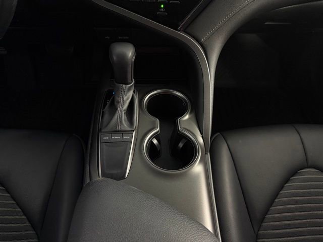 Used 2024 Toyota Camry SE w/ Convenience Package image 22