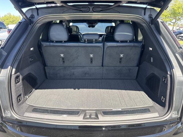Used 2025 Cadillac Escalade IQ Luxury 2 w/ LPO, Premium Carpet Package image 36