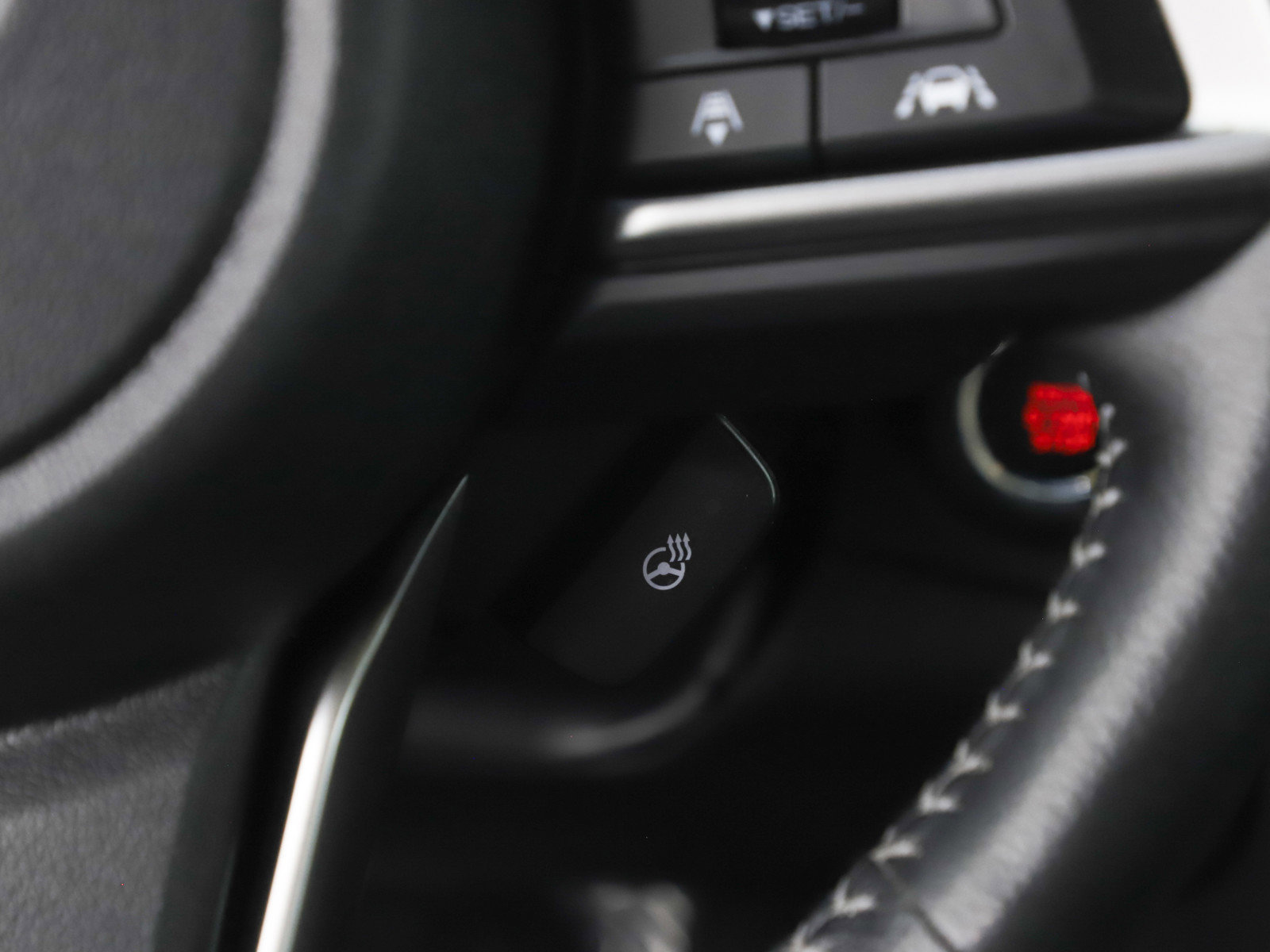 Used 2020 Subaru Ascent Limited w/ Technology Package image 33