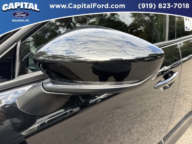 Used 2025 MAZDA CX-50 AWD 2.5 Hybrid w/ Premium Pkg image 12
