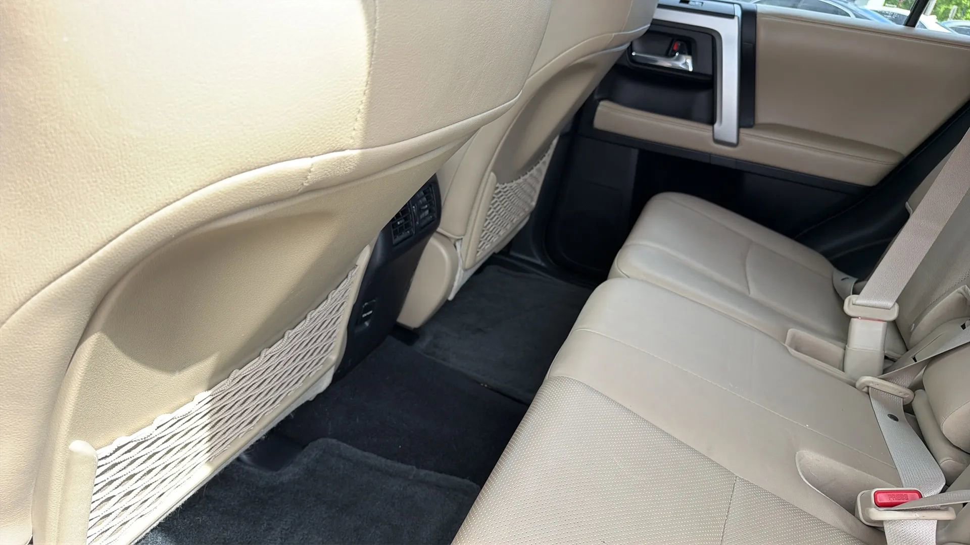 Used 2015 Toyota 4Runner Limited AWD/4WD image 48