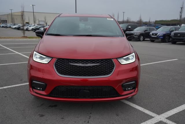 New 2026 Chrysler Pacifica Select FWD image 2