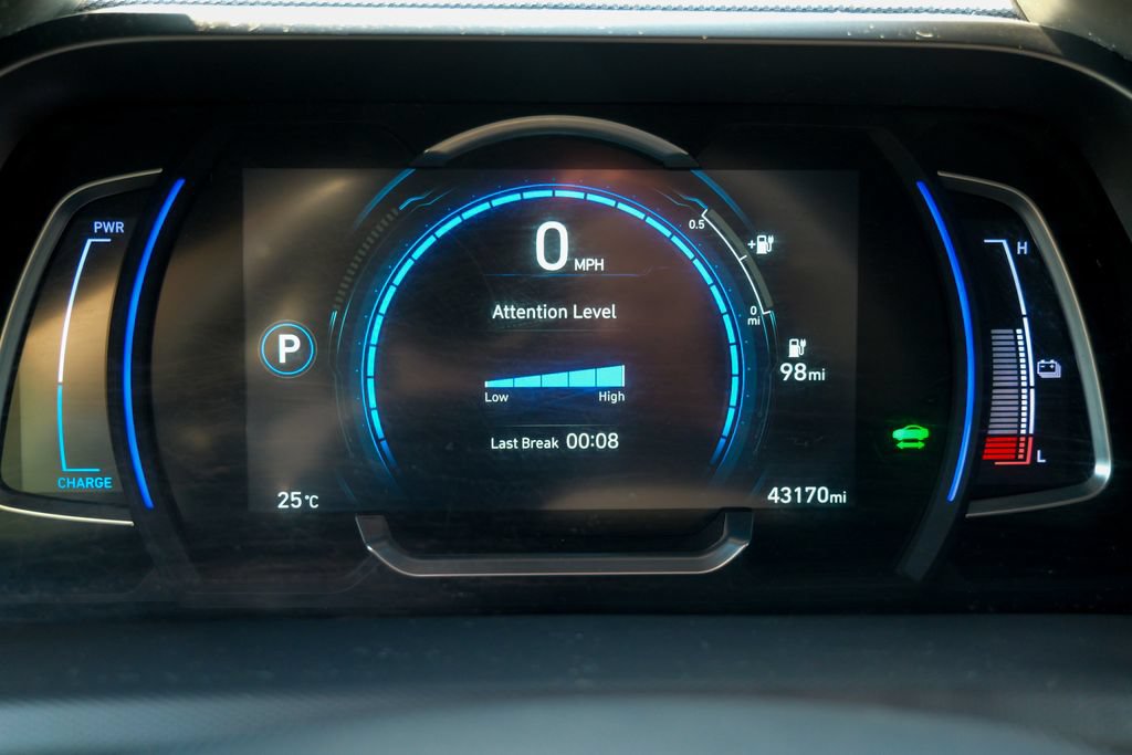 Used 2020 Hyundai Ioniq Limited FWD image 46