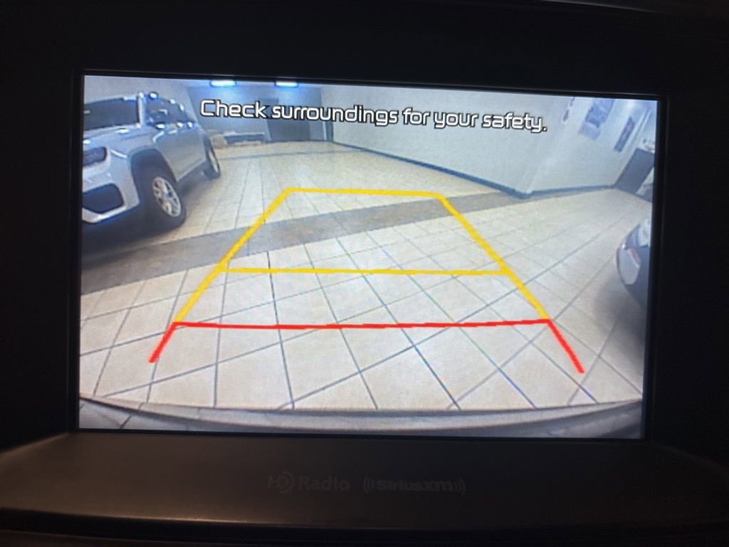 Used 2017 Kia Sorento EX w/ EX Advanced Touring Package image 15