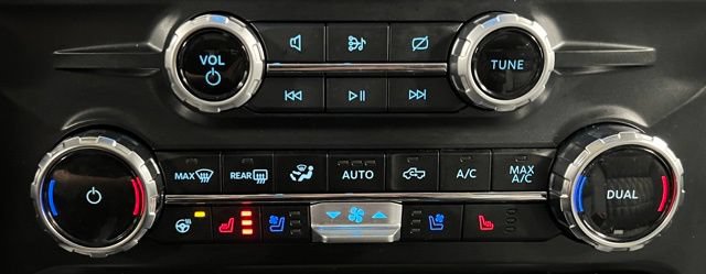 Used 2024 Ford F350 Limited w/ FX4 Off-Road Package AWD/4WD image 38