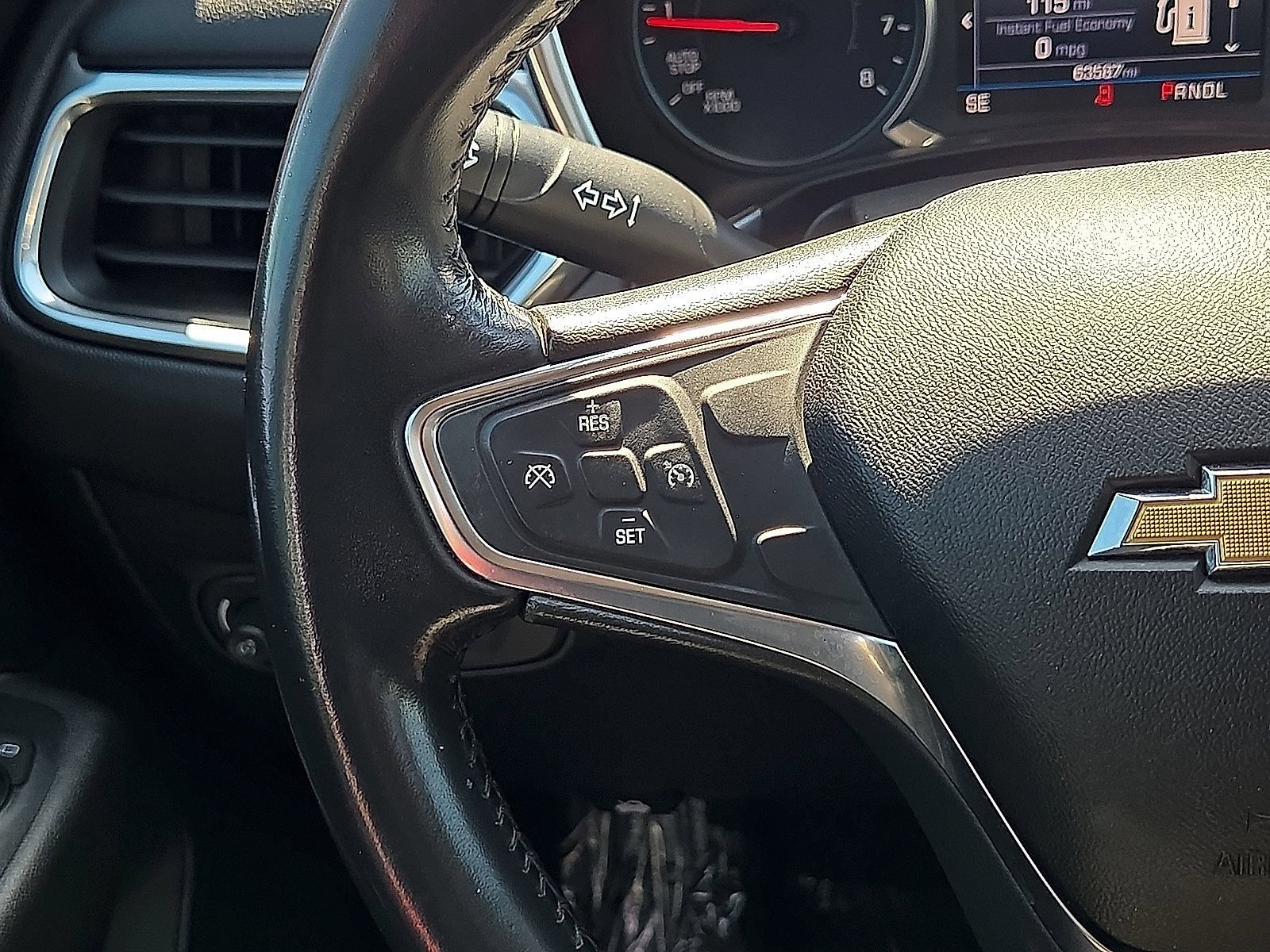 Used 2019 Chevrolet Equinox LT FWD image 19