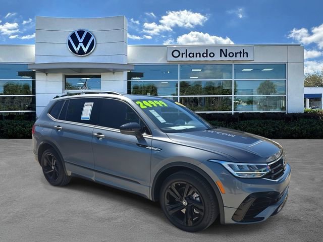 Used 2023 Volkswagen Tiguan SE R-Line image 1