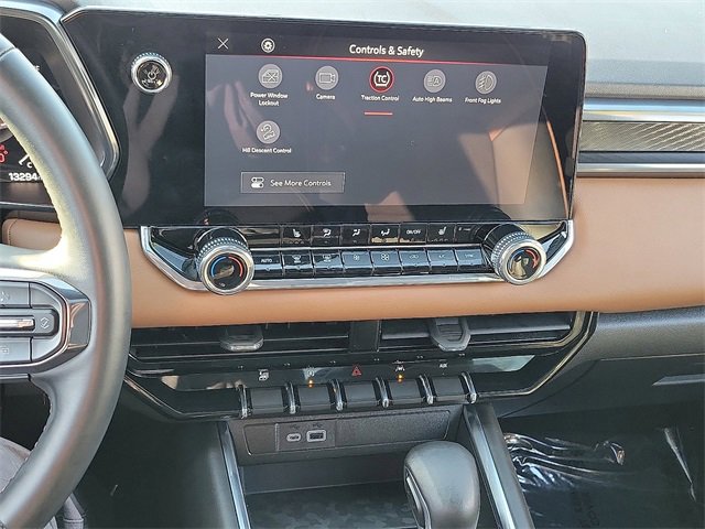 Used 2024 GMC Canyon AT4 image 11