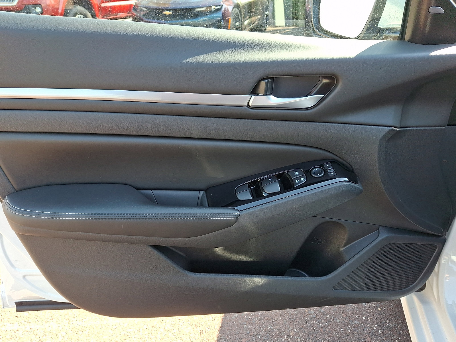 Used 2024 Nissan Altima 2.5 SL AWD/4WD image 12