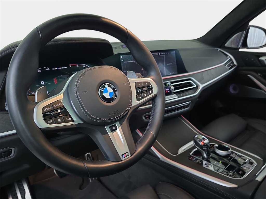 Used 2021 BMW X7 M50i w/ Executive Package image 20