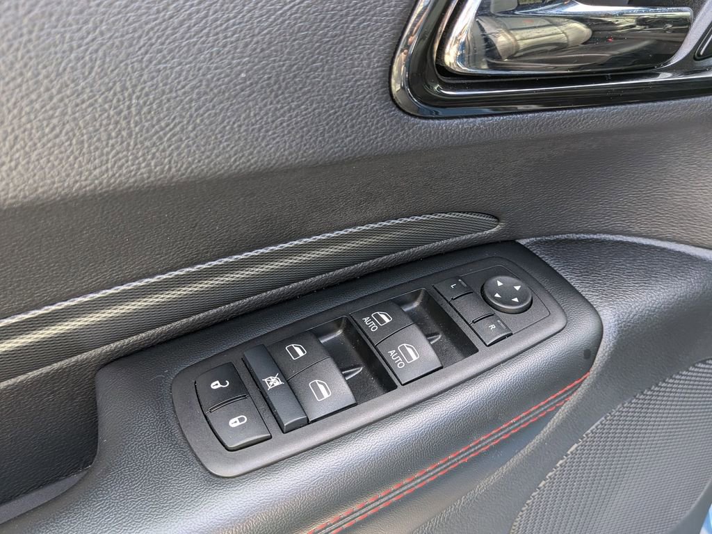 Used 2025 Dodge Durango GT image 13