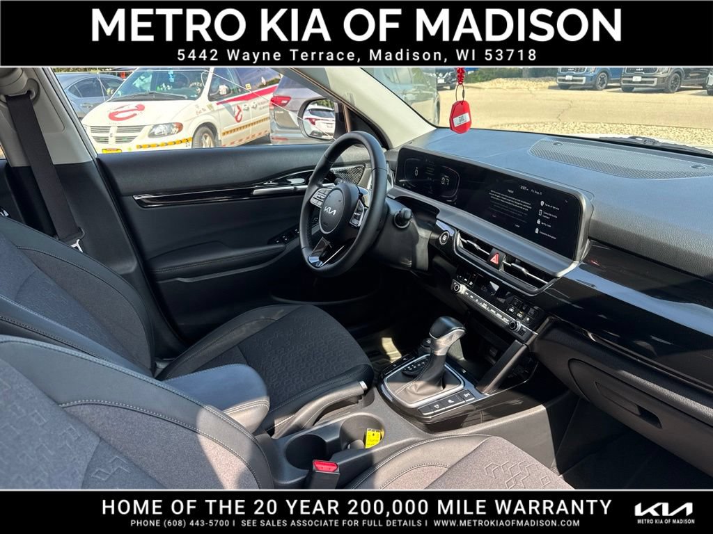 Used 2025 Kia Seltos S AWD/4WD image 43