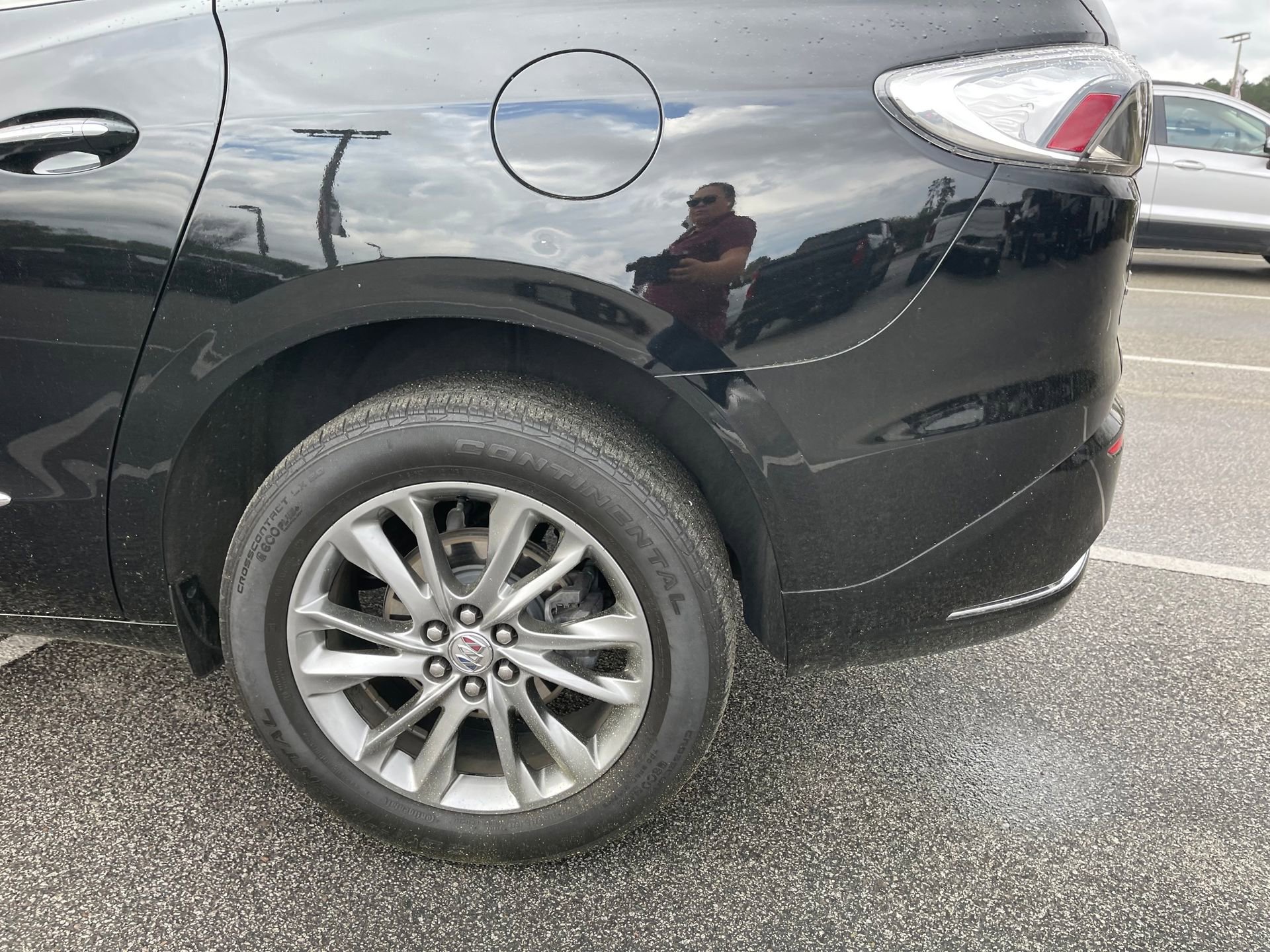 Used 2023 Buick Enclave Avenir w/ Avenir Technology Package image 9