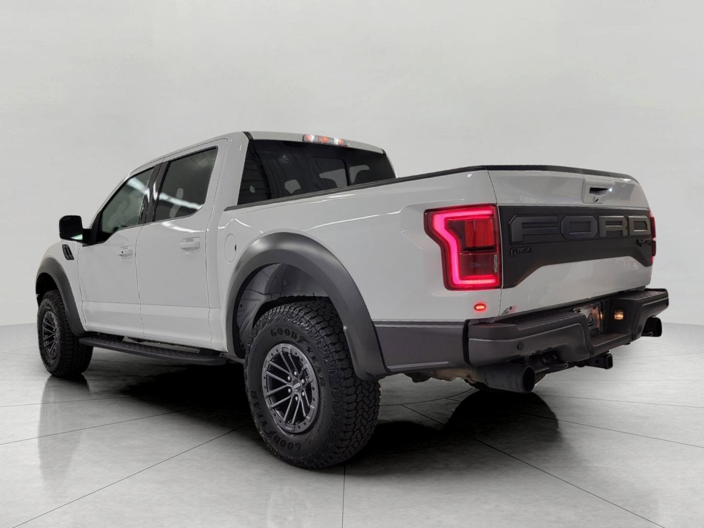 Used 2020 Ford F150 Raptor w/ Equipment Group 802A Luxury AWD/4WD image 20