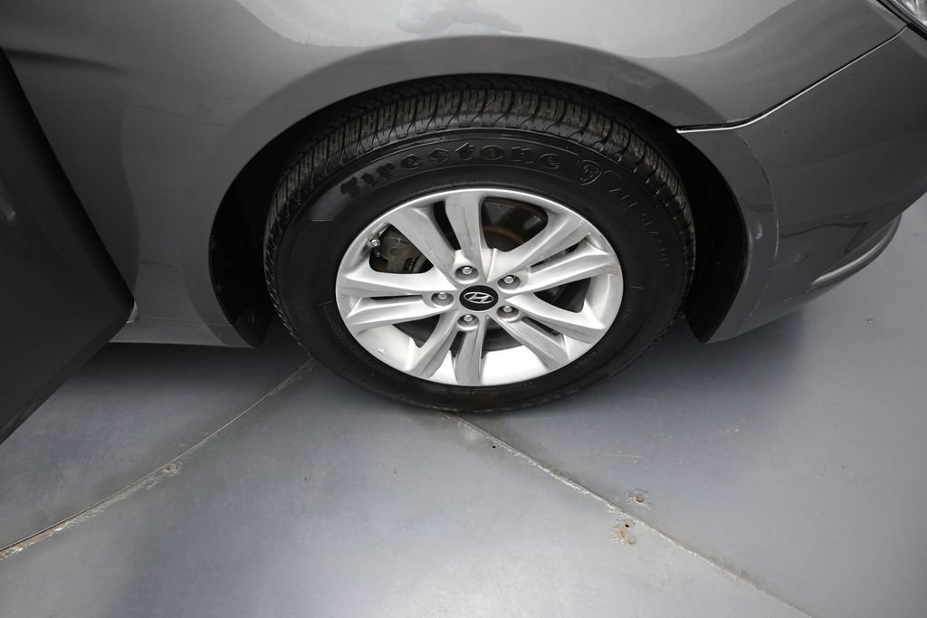 Used 2013 Hyundai Sonata GLS w/ Popular Equipment Pkg FWD image 30