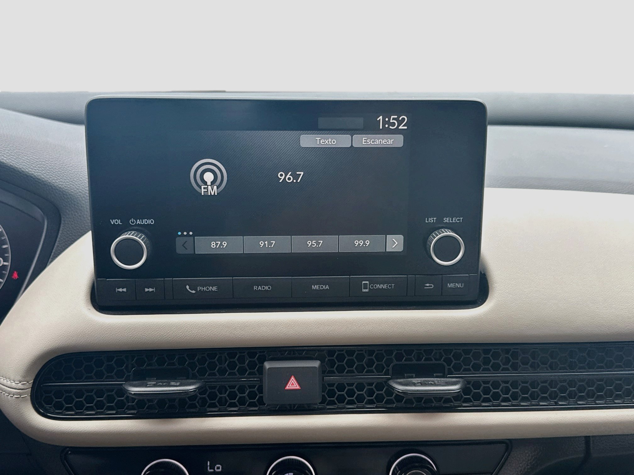 Used 2025 Honda HR-V LX image 10