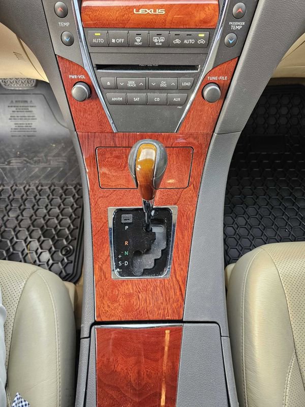 Used 2012 Lexus ES 350 image 25