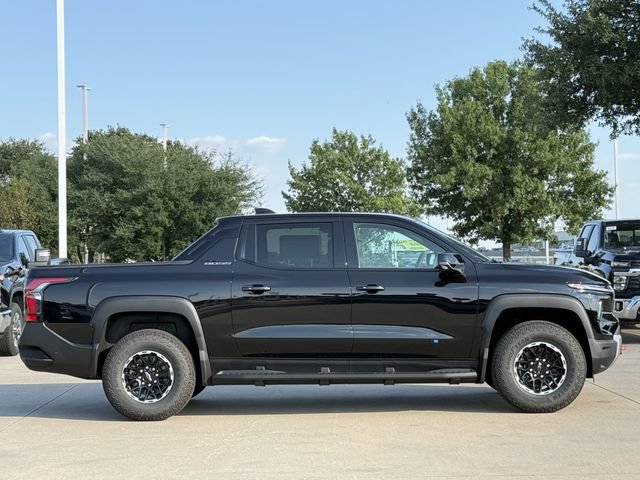 New 2026 Chevrolet Silverado EV Trail Boss w/ Premium Package AWD/4WD image 4
