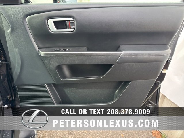 Used 2015 Honda Pilot Touring image 11