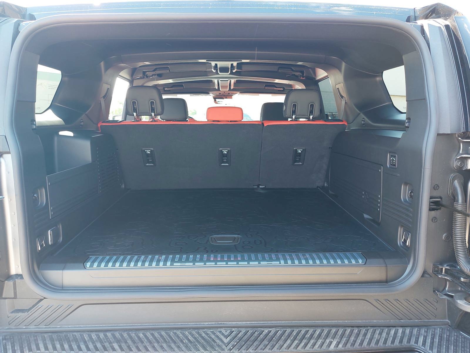 New 2026 GMC Hummer EV 3X w/ Carbon Fiber Edition Package AWD/4WD image 14