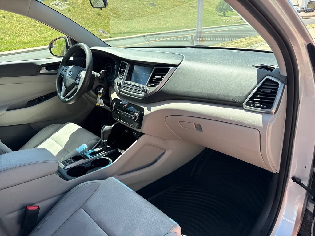 Used 2018 Hyundai Tucson SEL AWD/4WD image 30