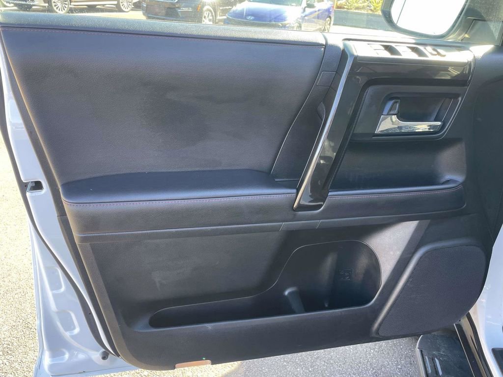 Used 2024 Toyota 4Runner TRD Off-Road Premium image 11