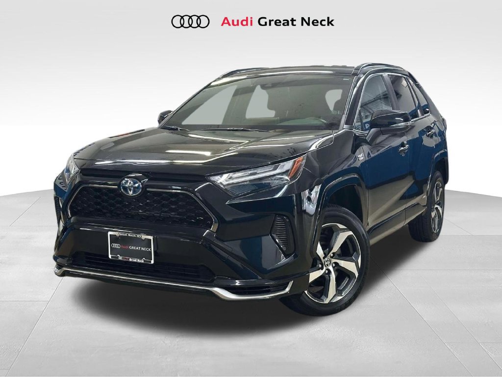 Used 2023 Toyota RAV4 SE AWD/4WD image 1