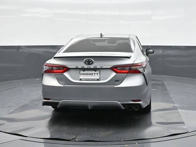 Used 2022 Toyota Camry SE image 11