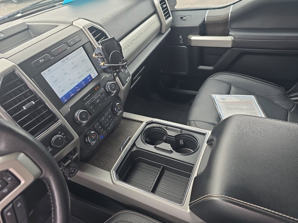 Used 2020 Ford F250 Lariat w/ Lariat Ultimate Package AWD/4WD image 18