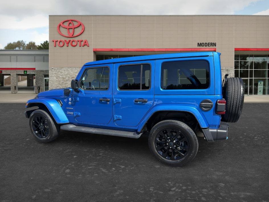 Used 2024 Jeep Wrangler Unlimited Sahara w/ Safety Group AWD/4WD image 6