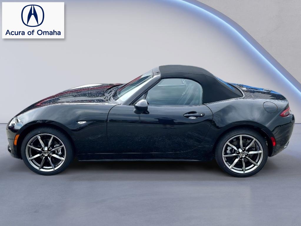 Used 2023 MAZDA MX-5 Miata Grand Touring RWD image 1