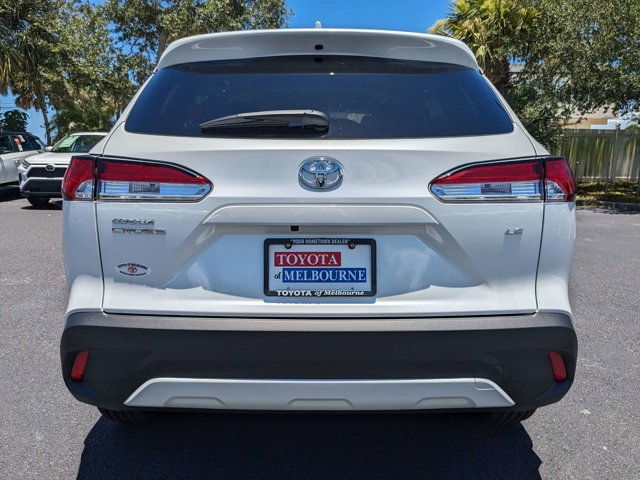 New 2024 Toyota Corolla Cross LE FWD image 5