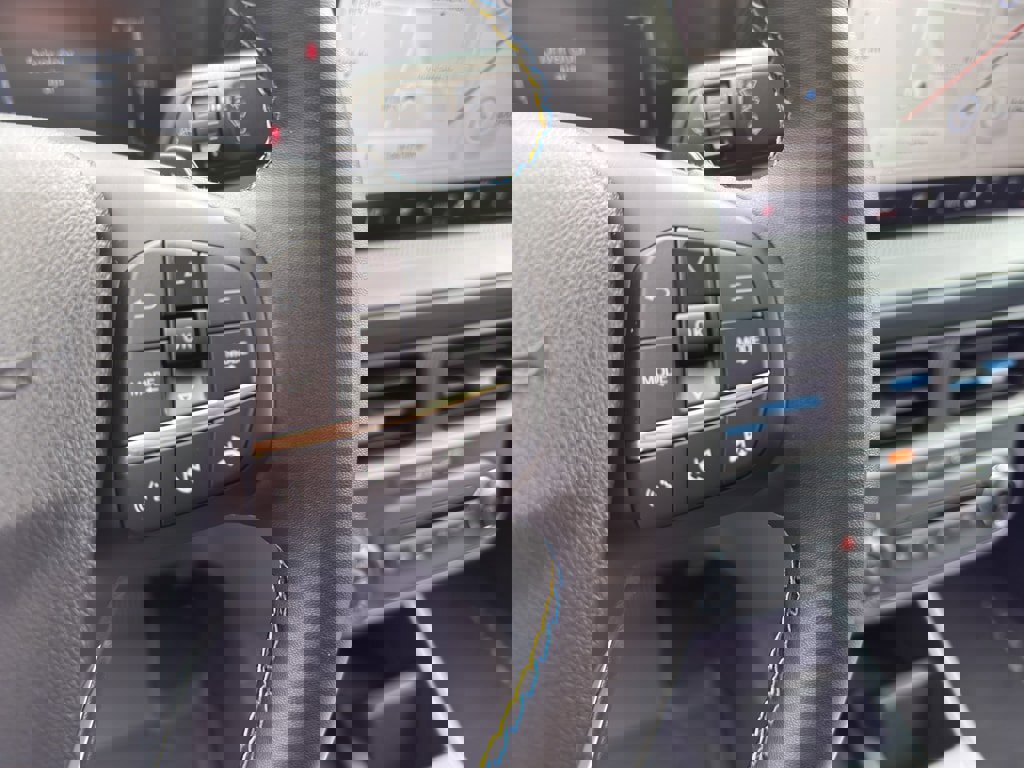 New 2025 Ford Maverick Lobo image 43