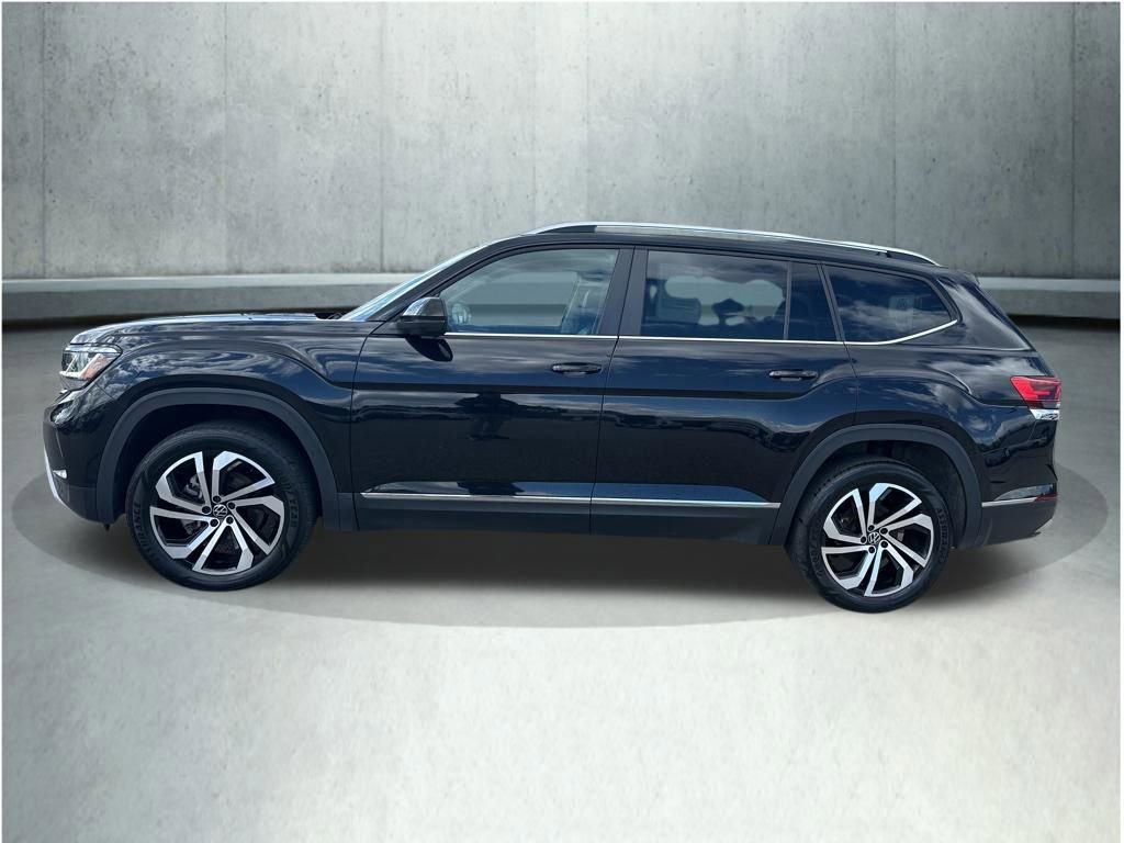 Used 2023 Volkswagen Atlas SEL AWD/4WD image 2
