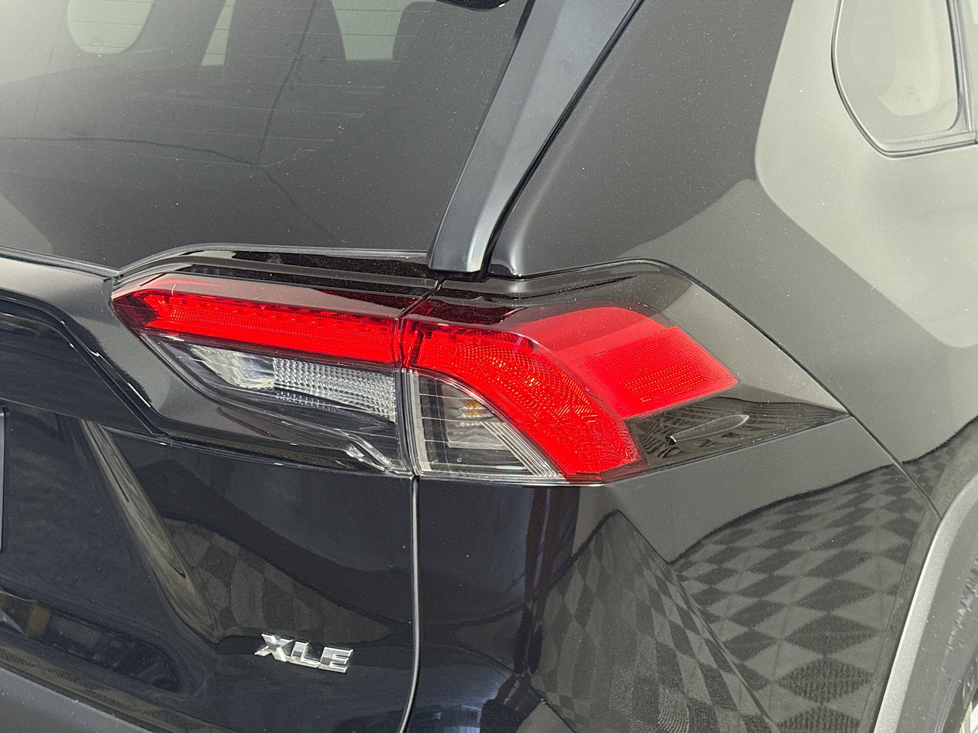 Used 2023 Toyota RAV4 XLE w/ Convenience Package image 34