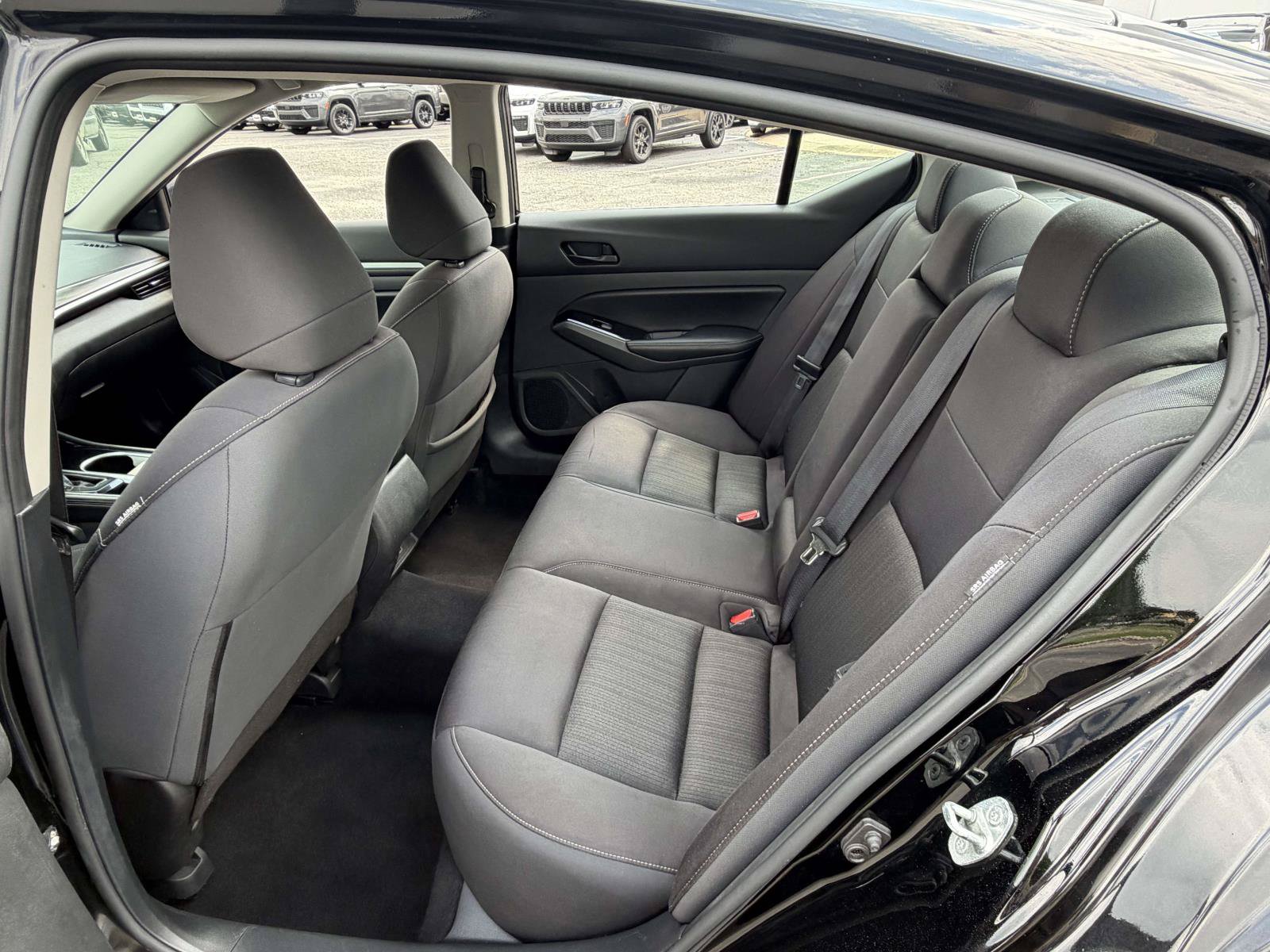Used 2023 Nissan Altima 2.5 SV FWD image 28