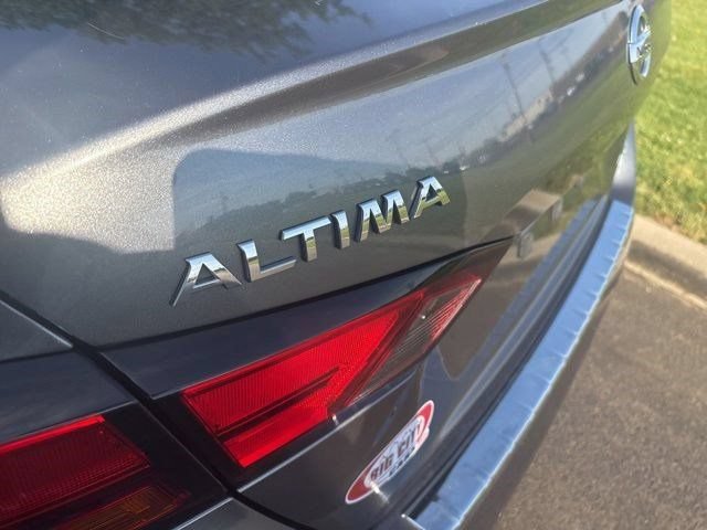 Used 2022 Nissan Altima 2.5 SR AWD/4WD image 44