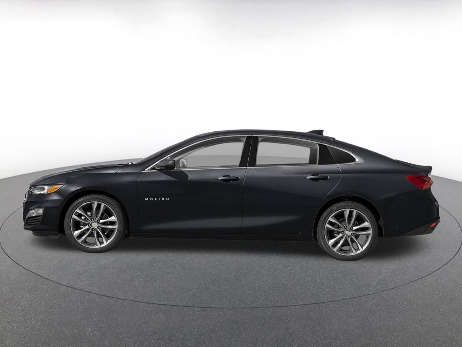 Used 2024 Chevrolet Malibu LT FWD image 3