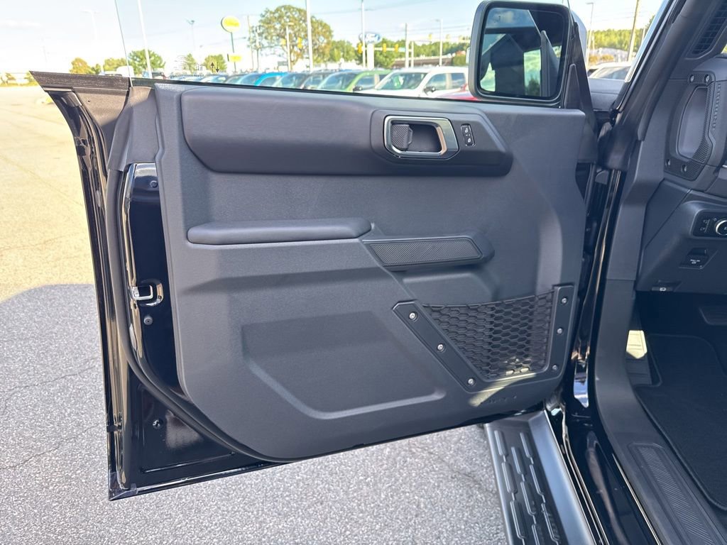 New 2025 Ford Bronco Outer Banks image 12