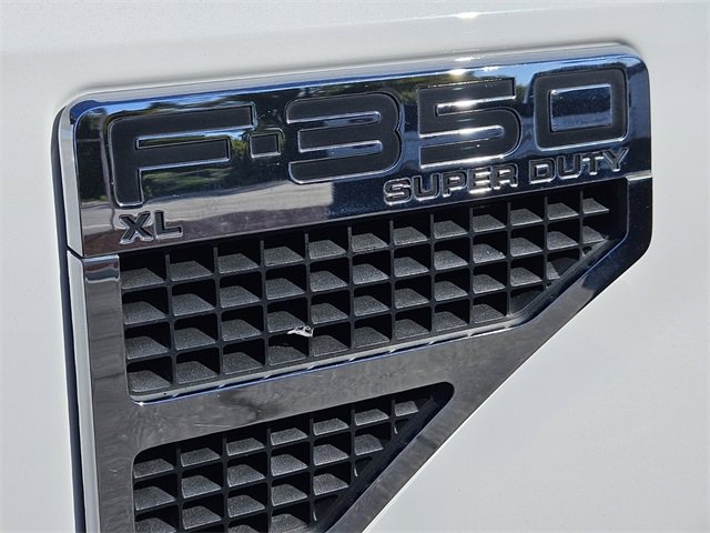 Used 2008 Ford F350 2WD Regular Cab Super Duty image 17