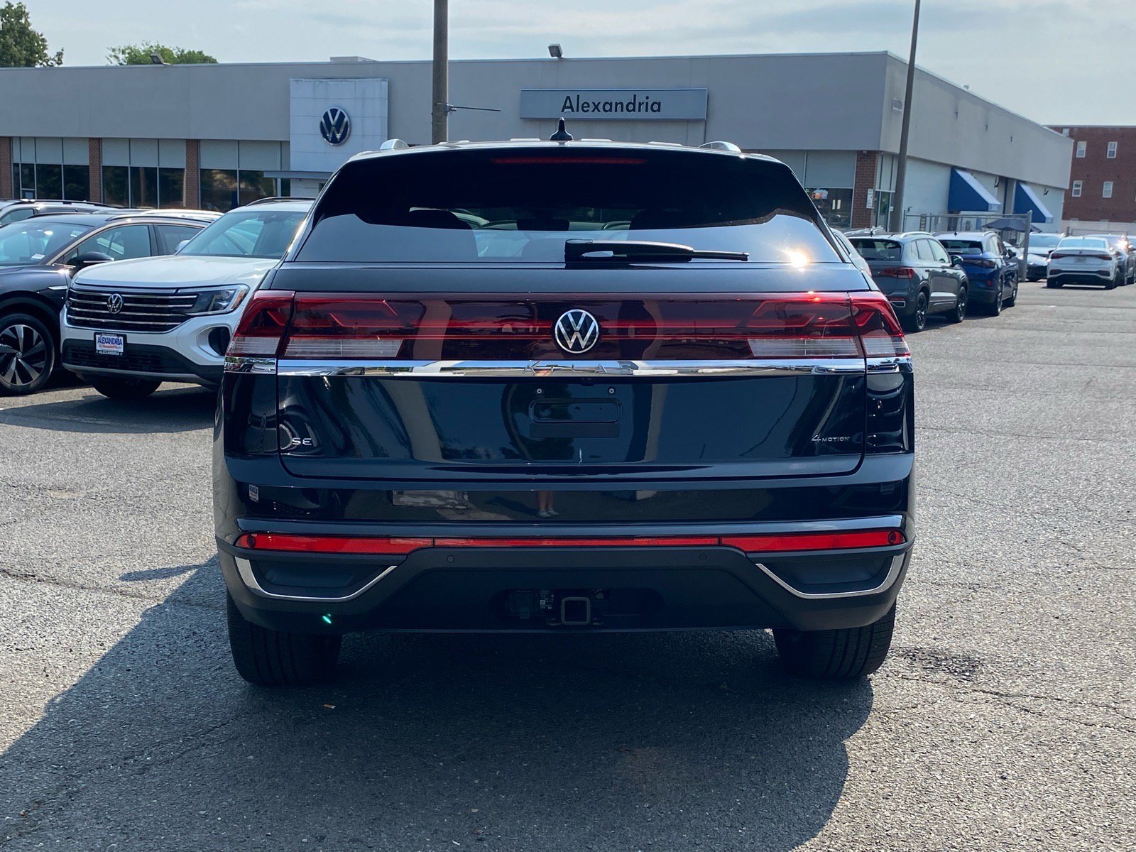 Certified 2026 Volkswagen Atlas Cross Sport SE AWD/4WD image 4