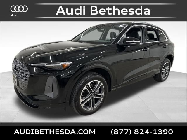 Certified 2025 Audi Q5 Premium Plus w/ Premium Plus image 3